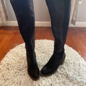 Kelsi Dagger size 7 boots